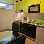 Lana شقة سبليت